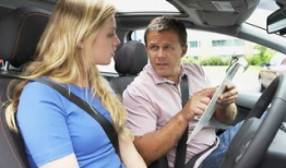 考驾照的漫画,漫画中的驾驶技能挑战与成长历程